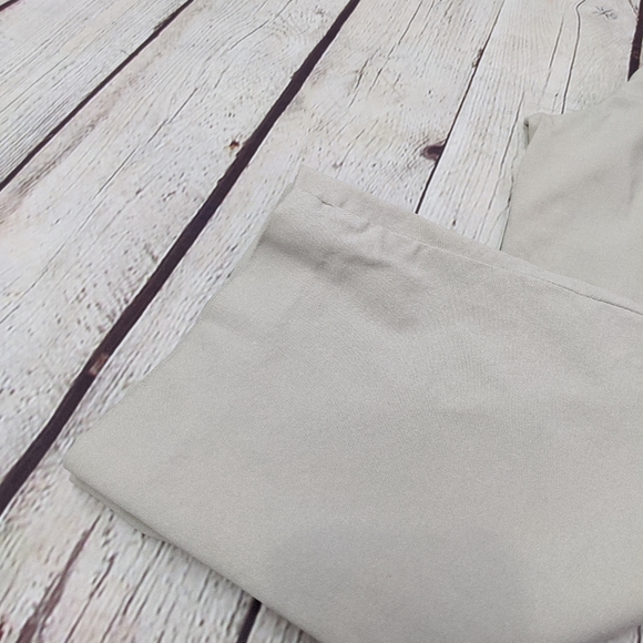 Dana Buchman Khaki Capris Small - Picture 6 of 6